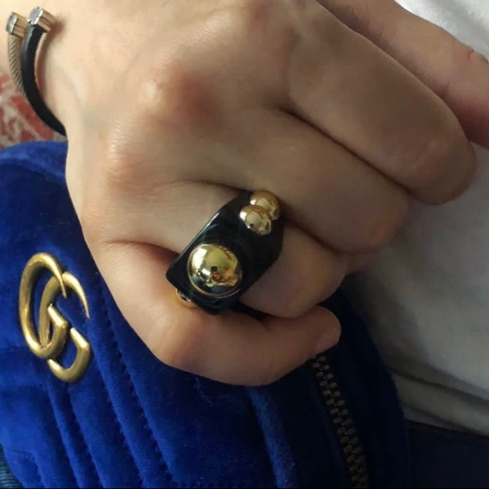 Resin rings
